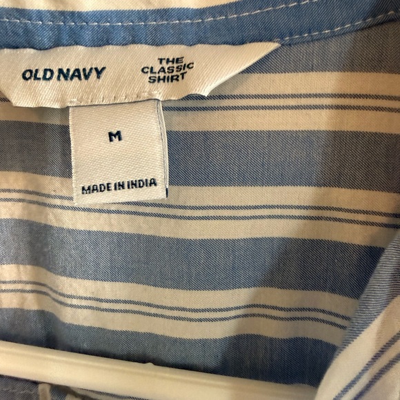 Old Navy Men's Casual Blue and White Striped Shirt - Picture 2 of 3